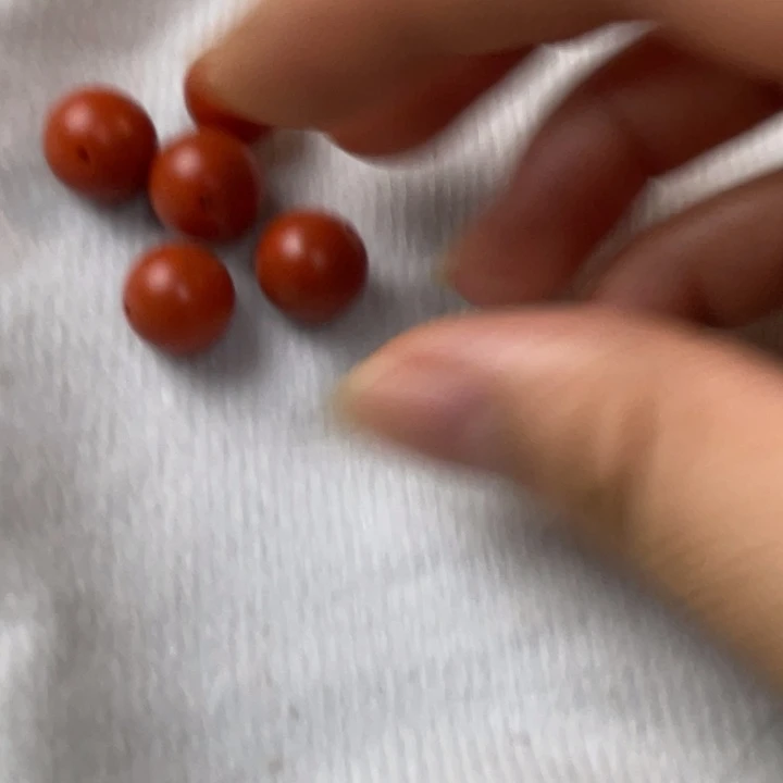 维***哥南红玛瑙未镶嵌手串