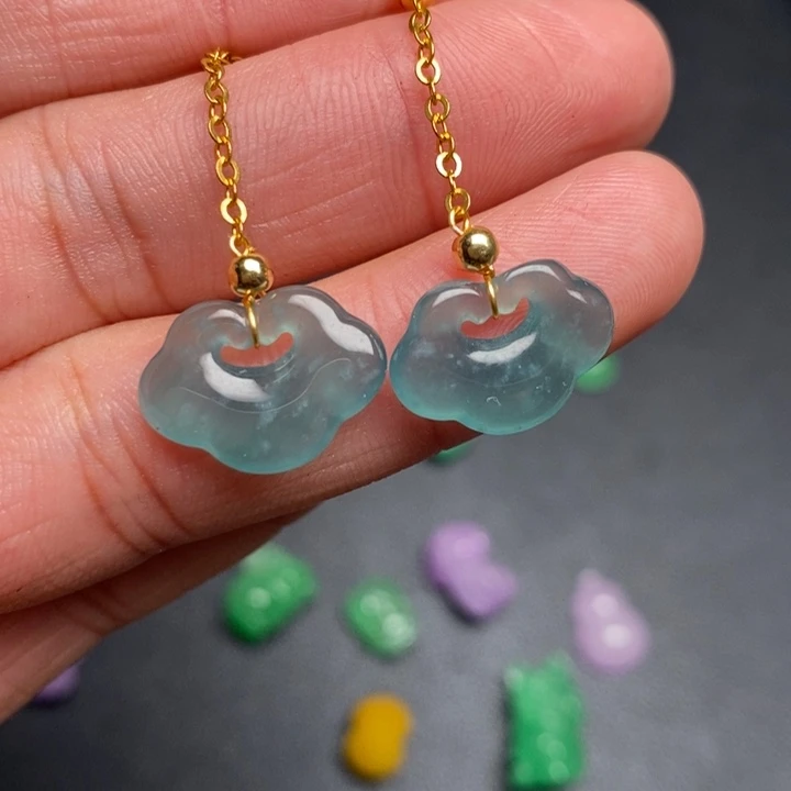 翡翠未镶嵌颈饰挂件