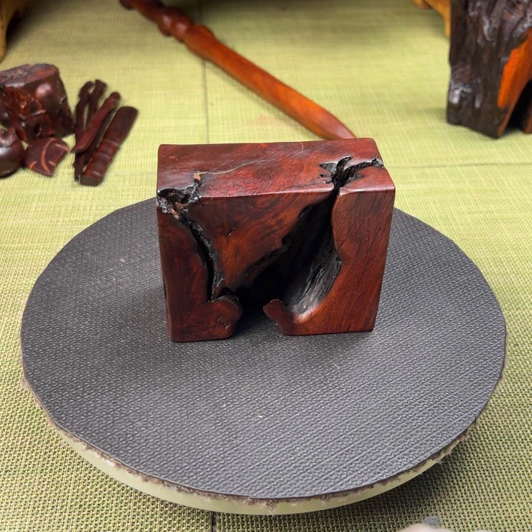 大果紫檀（缅甸花梨）丅*