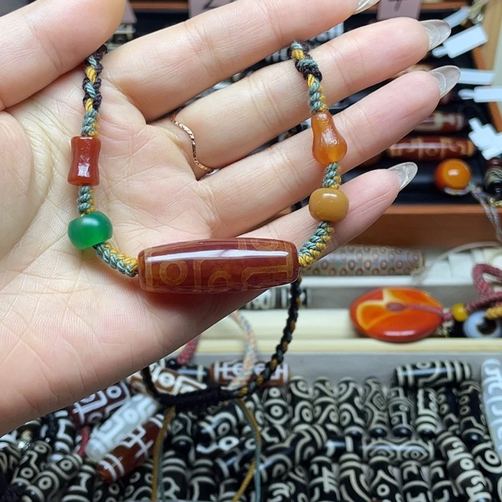 玛瑙/玉髓合金颈饰