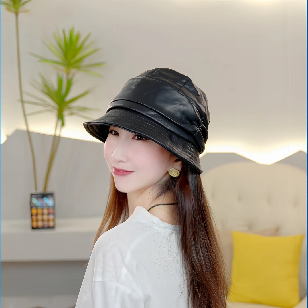 高品质PU褶皱设计渔夫帽子女秋冬时尚潮流优雅皮质盆帽显脸小