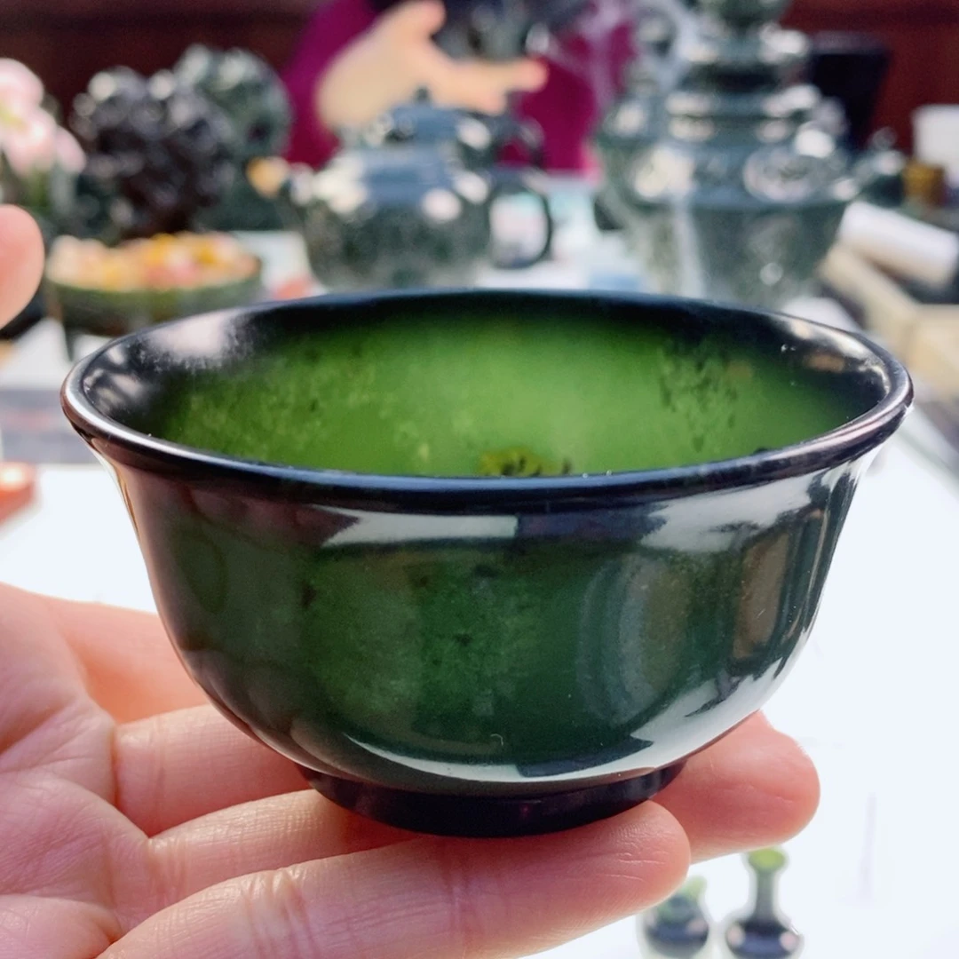 和田玉（青玉）摆件未镶嵌微瑕