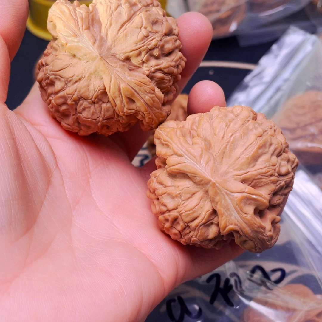 吊坠文玩核桃龙鼎一对