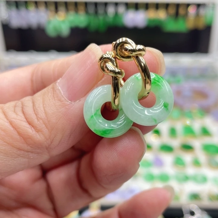 翡翠18K金镶嵌耳饰