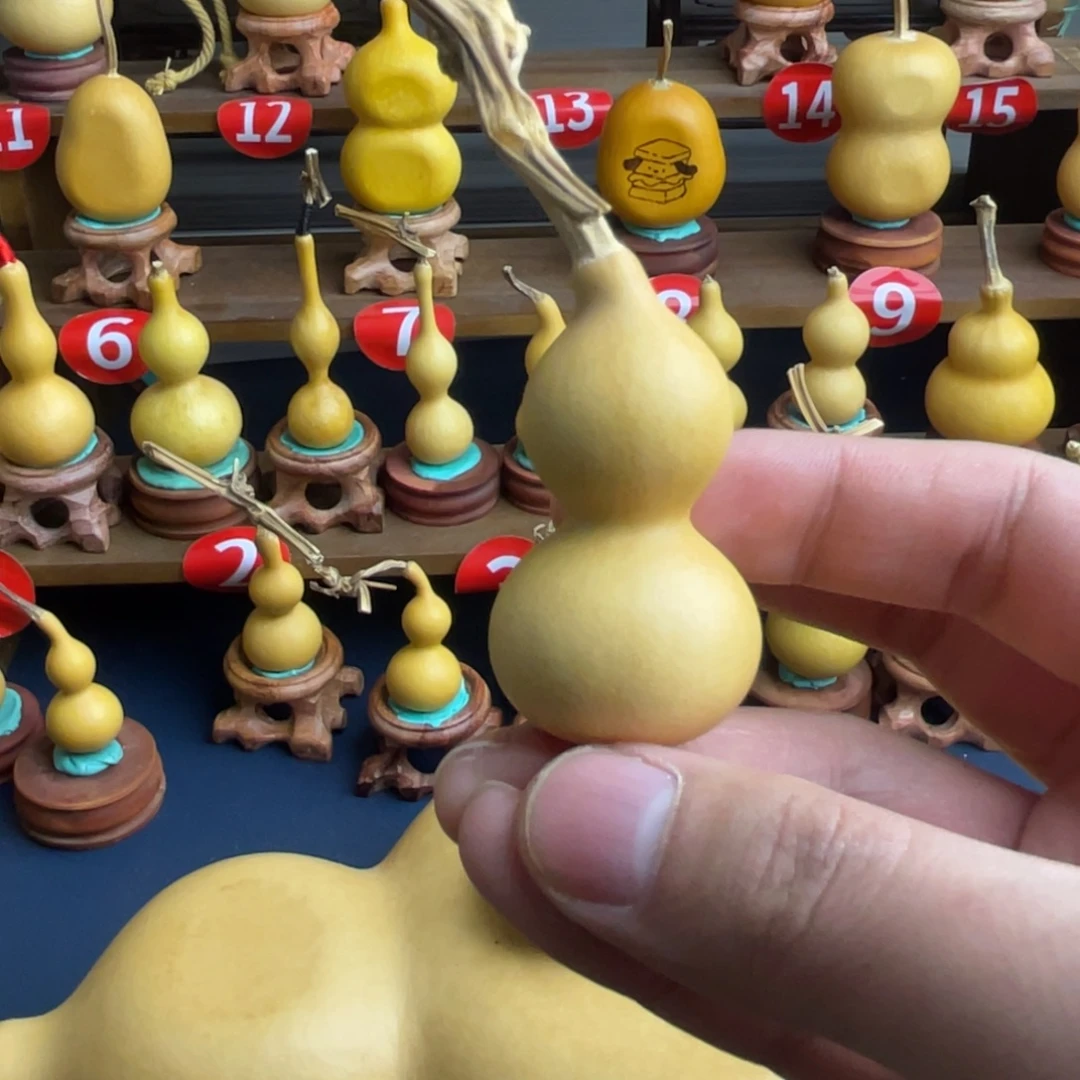 忧****大叶紫檀（黑酸枝木类）