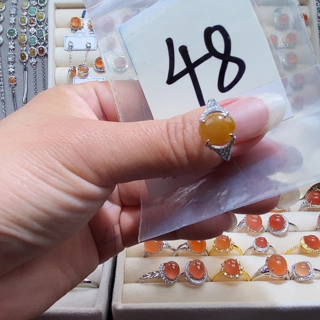 翡翠未镶嵌戒指缅甸