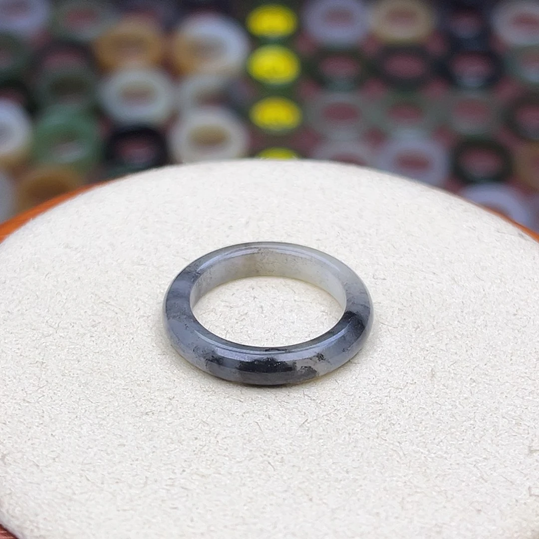 和田玉戒指未镶嵌17.4内径15圈青花