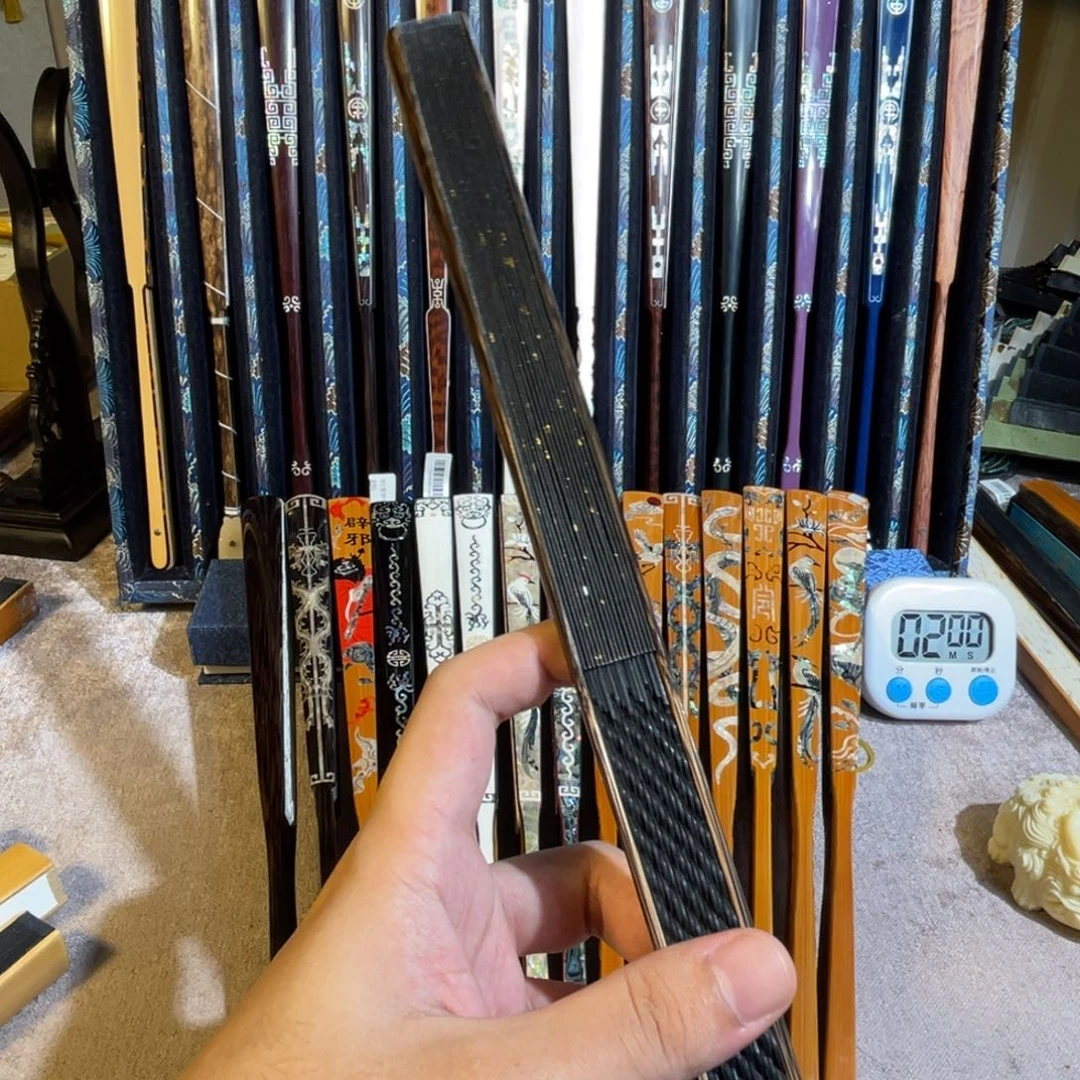 扇子手工制作工艺精湛