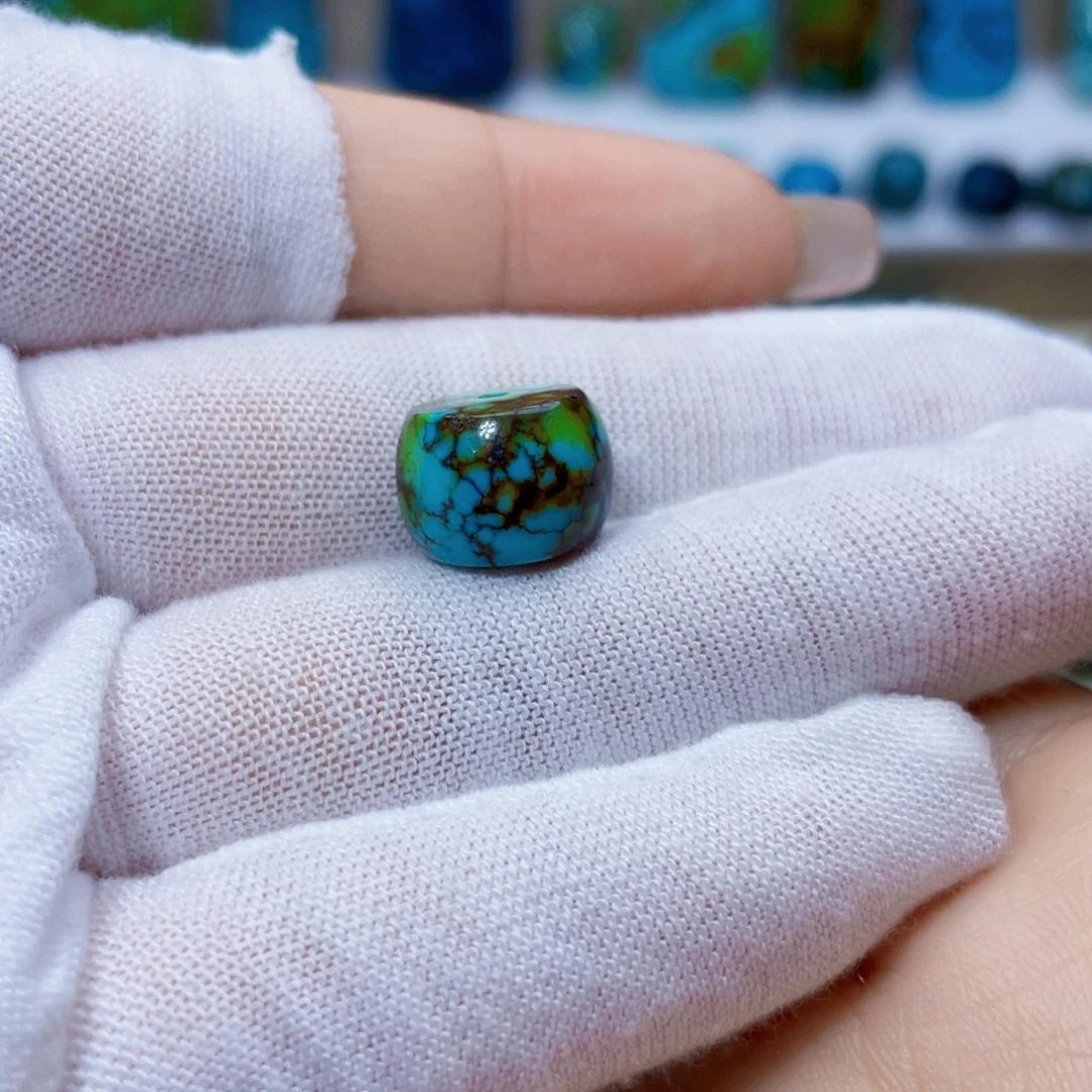 绿松石未镶嵌饰品