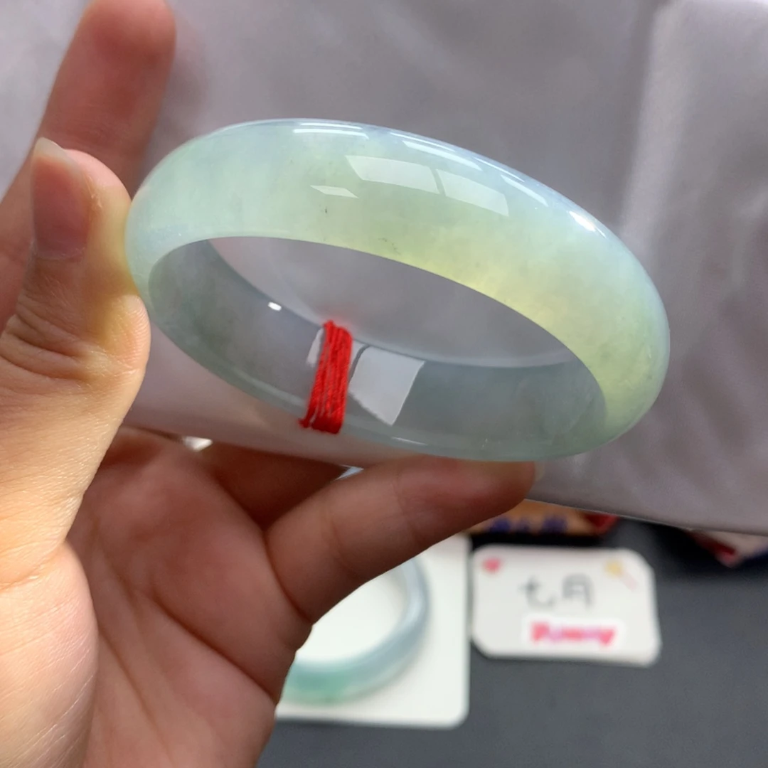翡翠未镶嵌手镯21号55贵妇轮胎蓝冰（完美0包容）