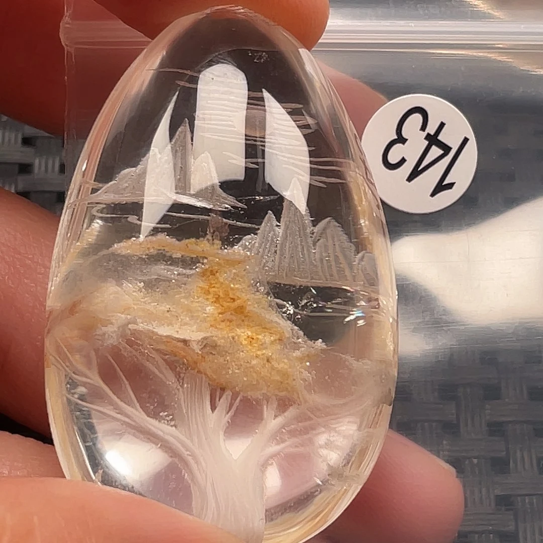 金***修颈饰水晶未镶嵌天然