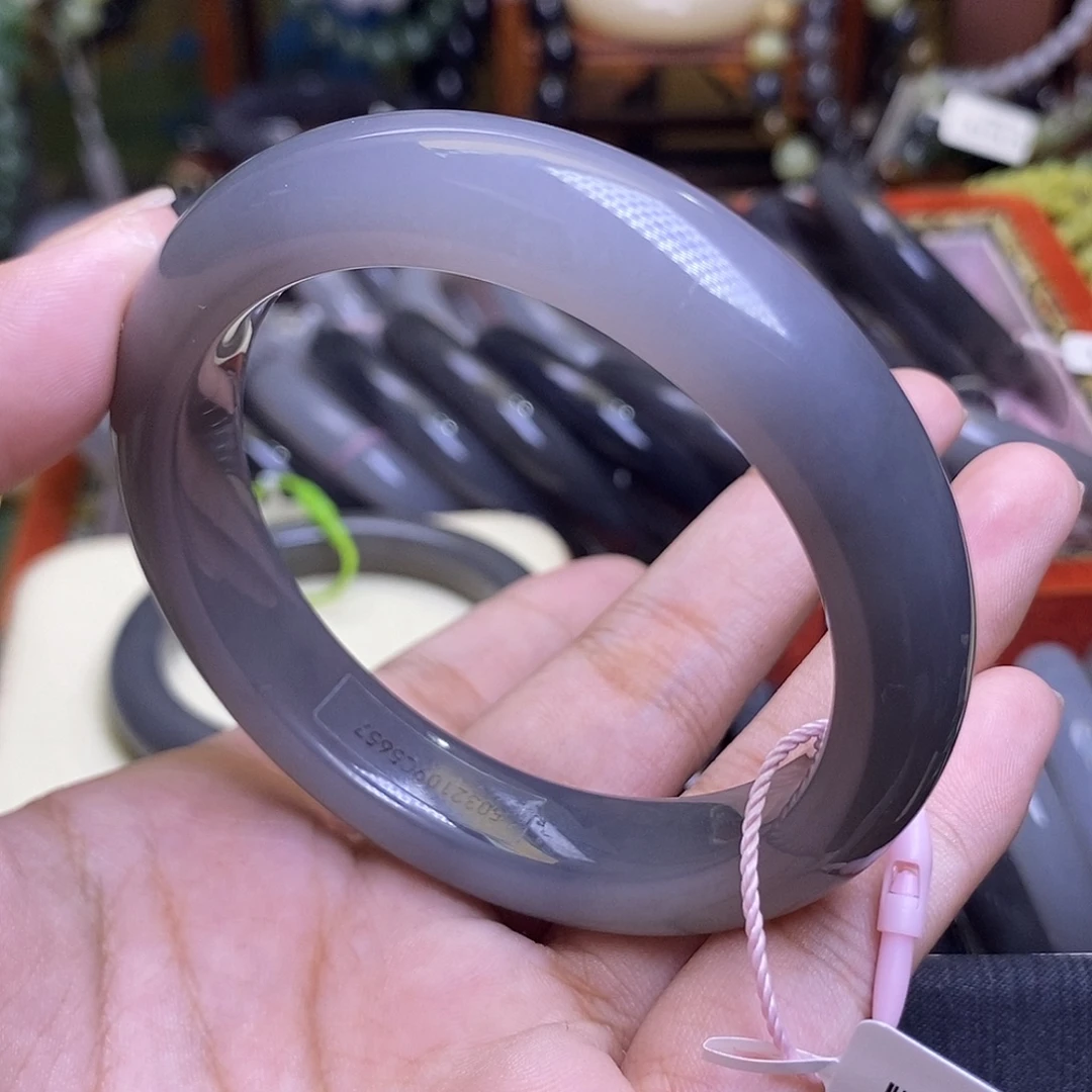 和田玉未镶嵌颈饰老矿料浓烟紫冰底手镯56