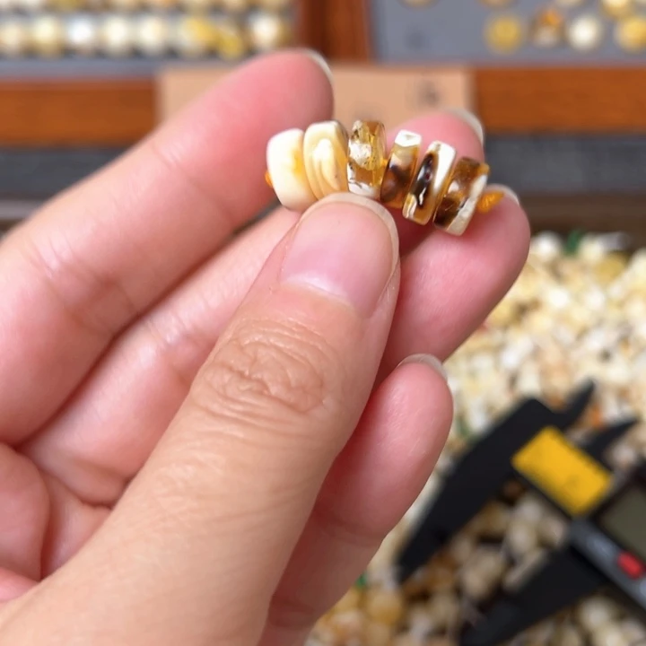 蜜蜡未镶嵌裸石9.7mm一组