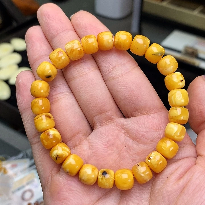 未镶嵌琥珀珠宝奇石