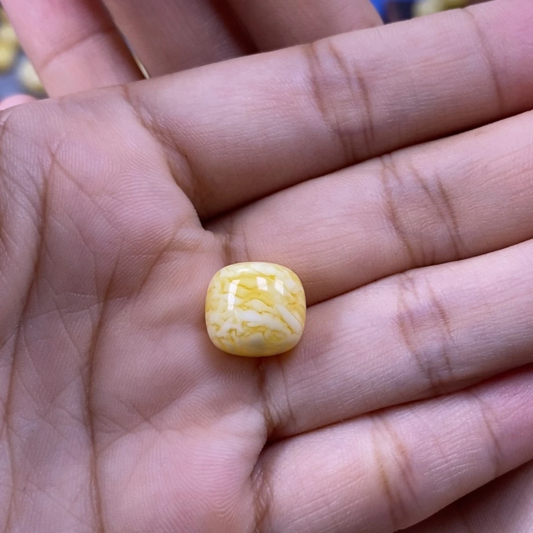 琥珀未镶嵌珠宝奇石12.5