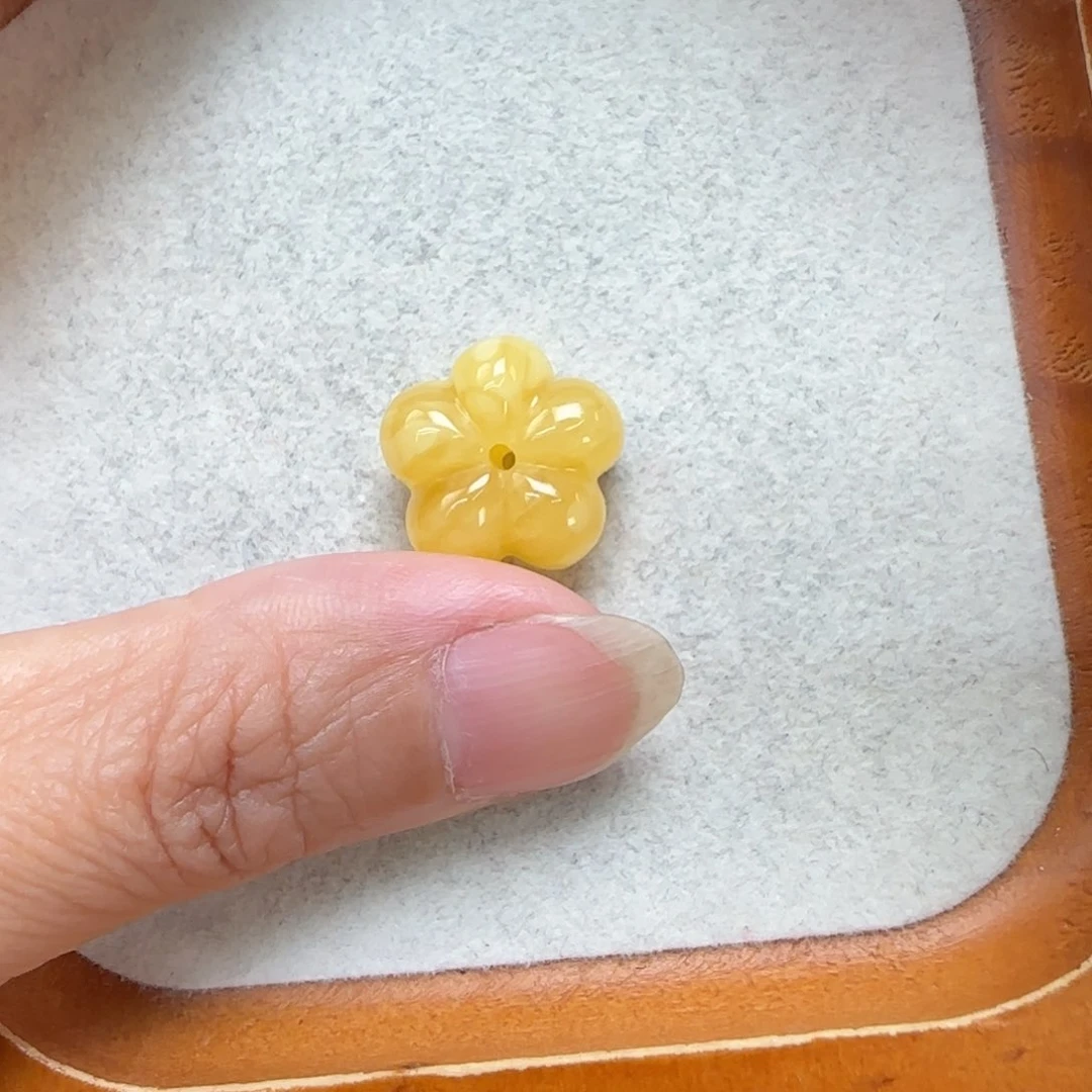 琥珀未镶嵌珠宝奇石定制