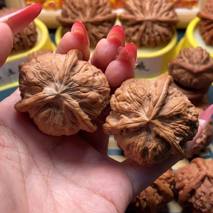 文玩核桃把件南瓜墩三棱全品 42