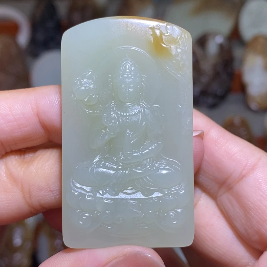 颈饰未镶嵌和田玉（糖玉）