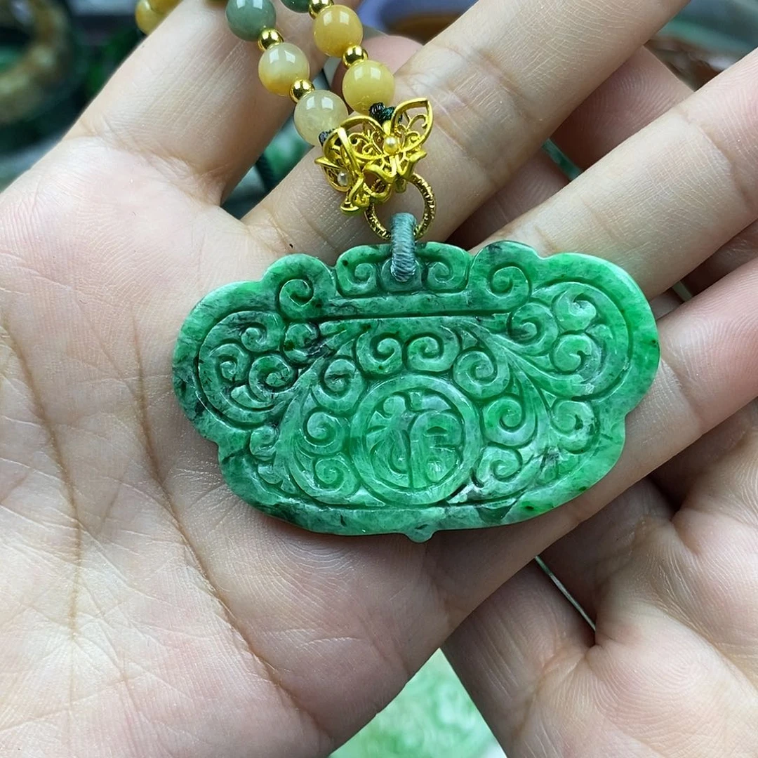 颈饰未镶嵌翡翠清*牌子