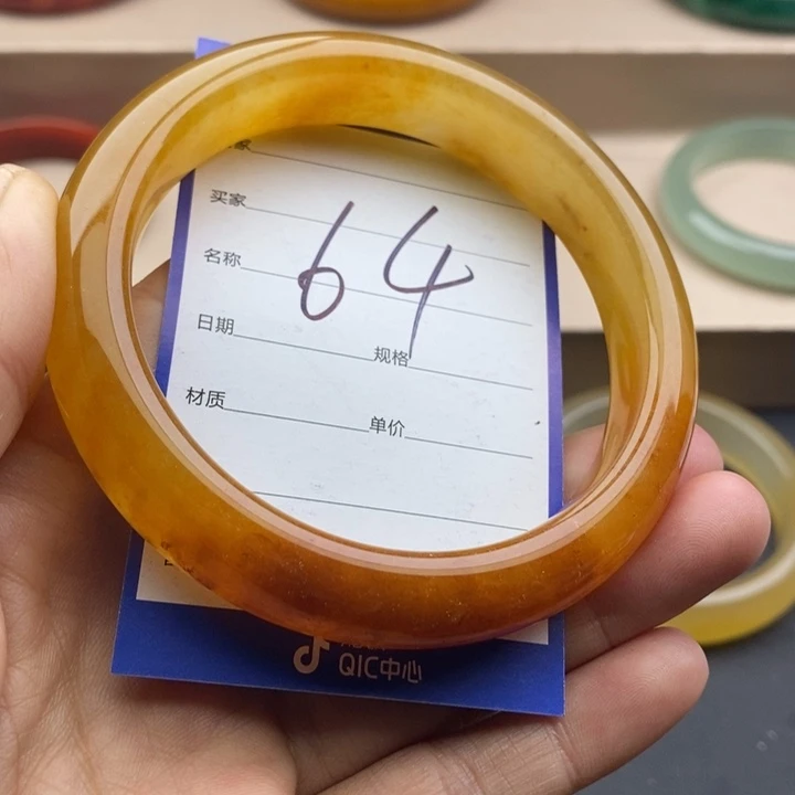 石英质玉未镶嵌手镯