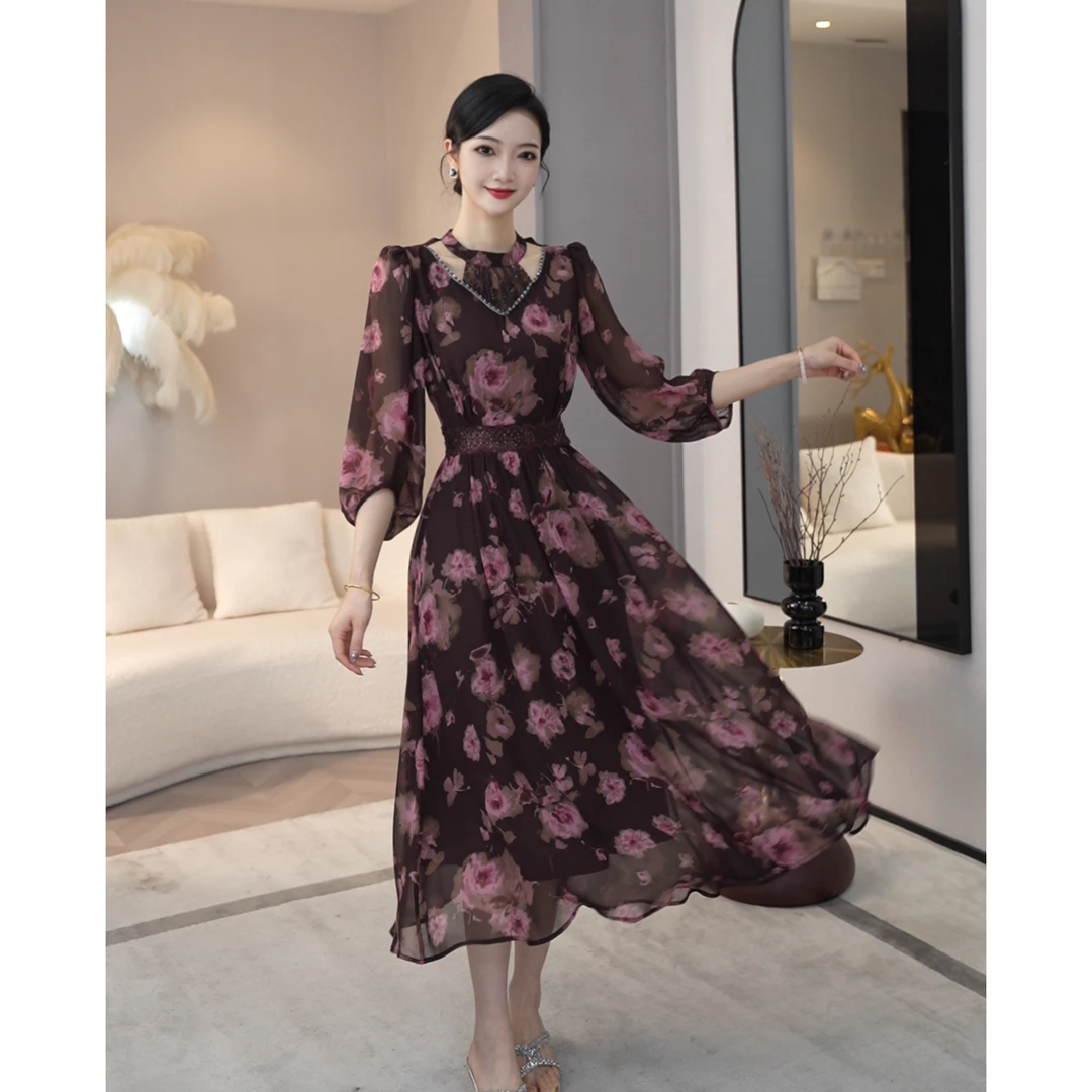 2025夏季新款【X-X504】轻奢挂脖V领印花收腰夏季中袖温柔连衣裙子