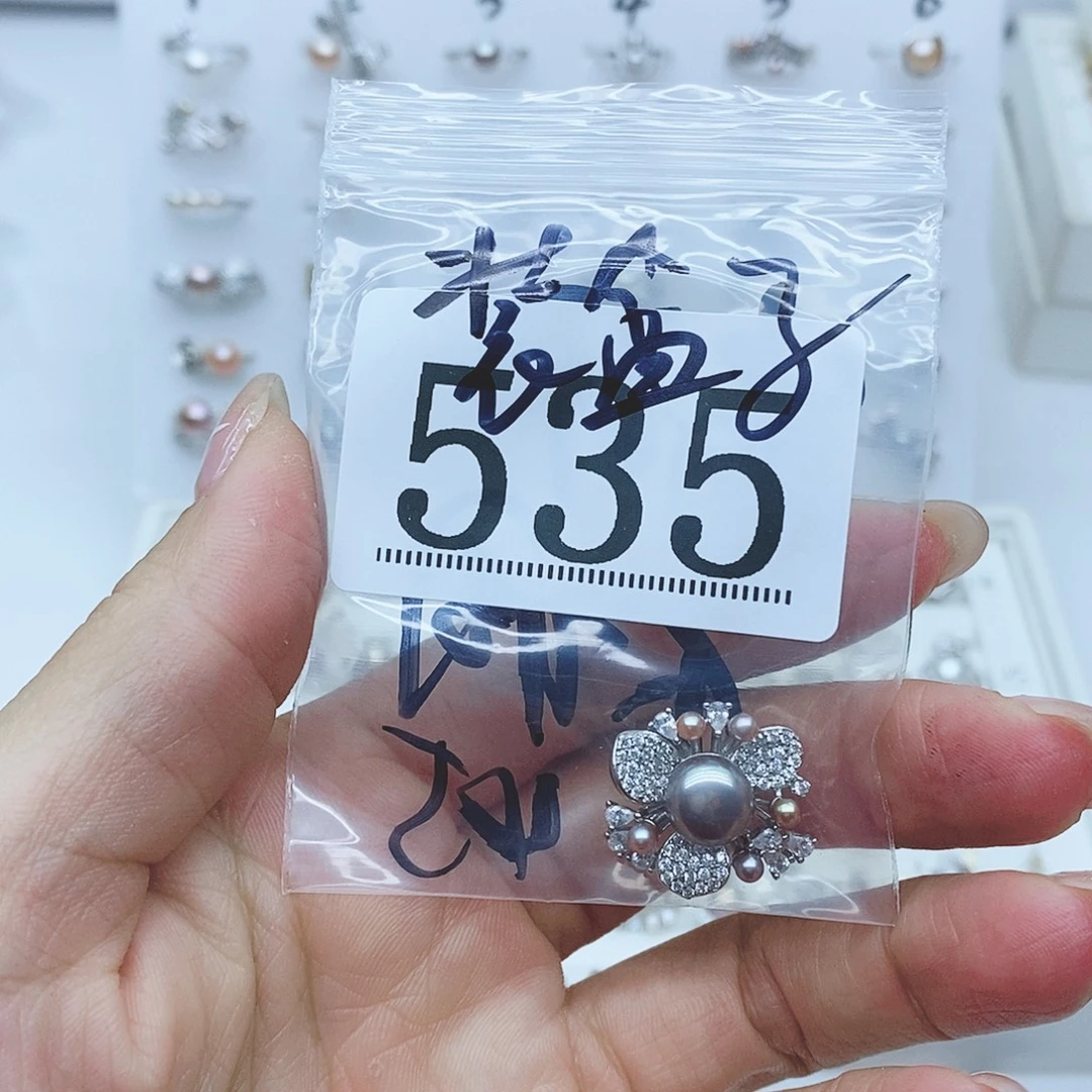 俏***）银S925镶嵌珠宝奇石淡水珍珠535