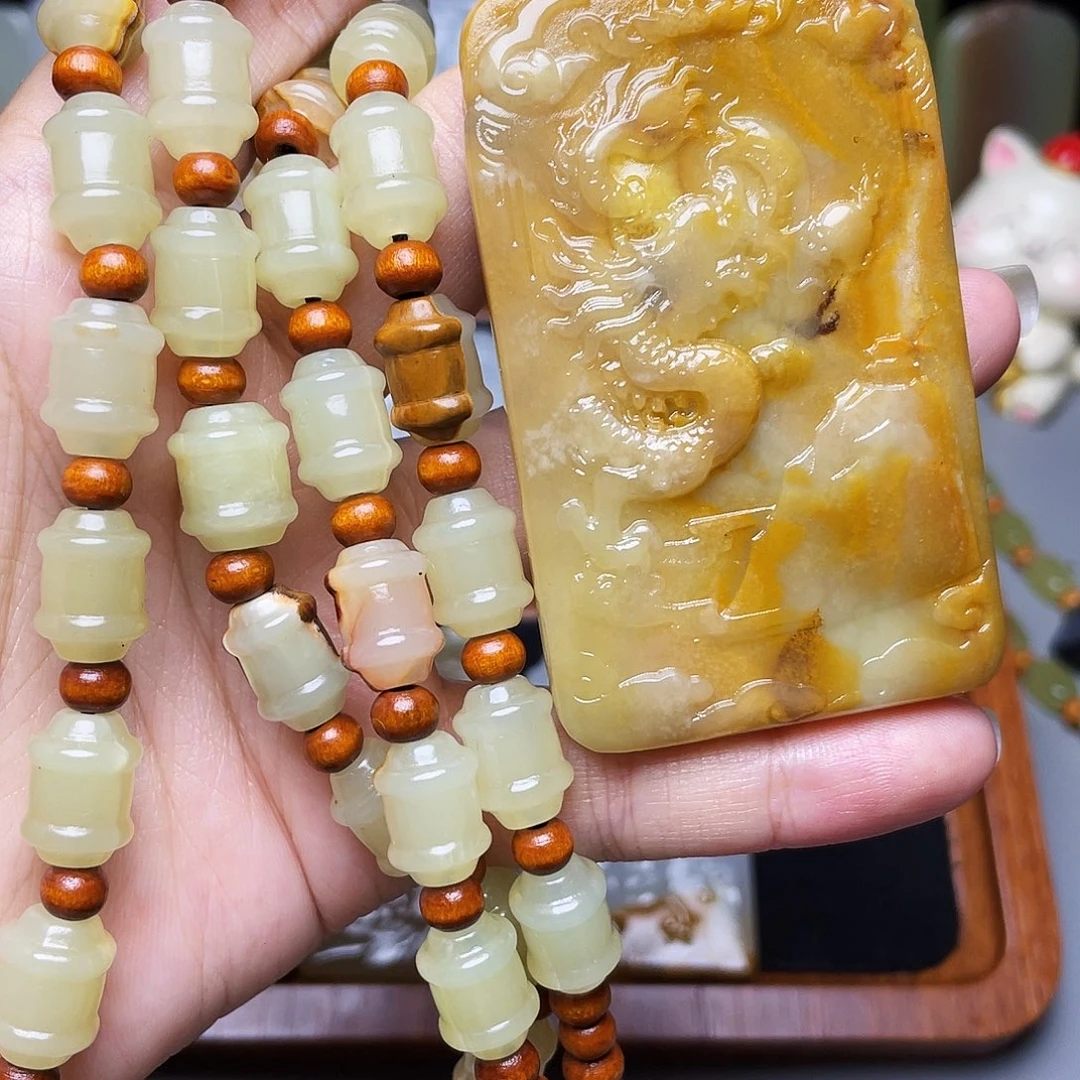 三***爷新疆昆仑山脉料生肖龙牌