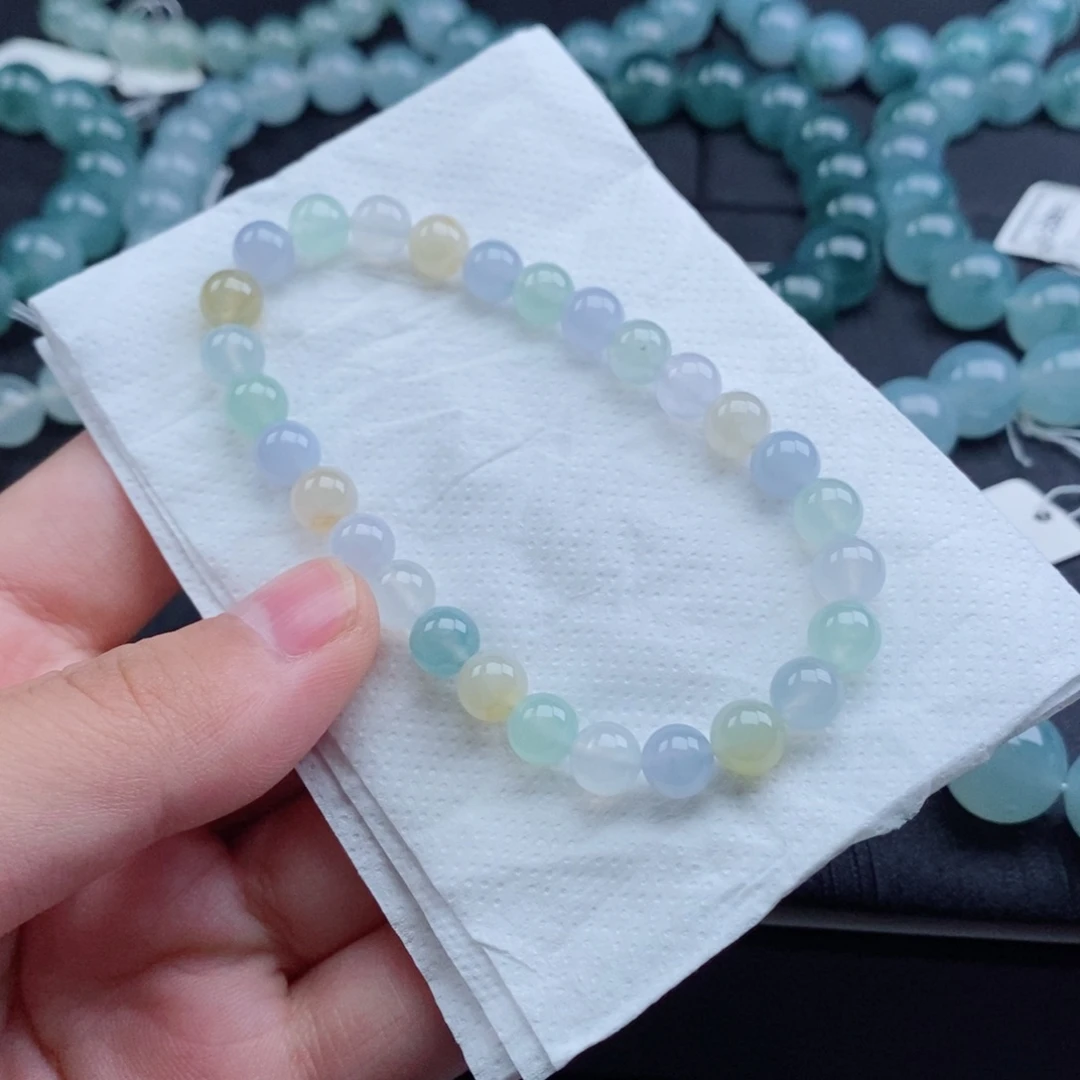 翡翠未镶嵌手串卡位6.5左右