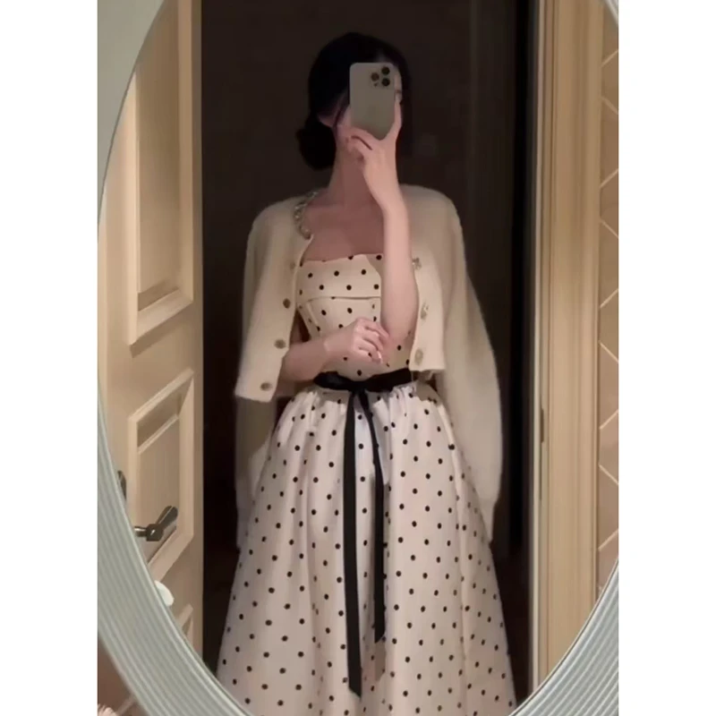 【B Y】2025新款法式名媛短款轻奢长袖外套收腰波点一字肩连衣裙女