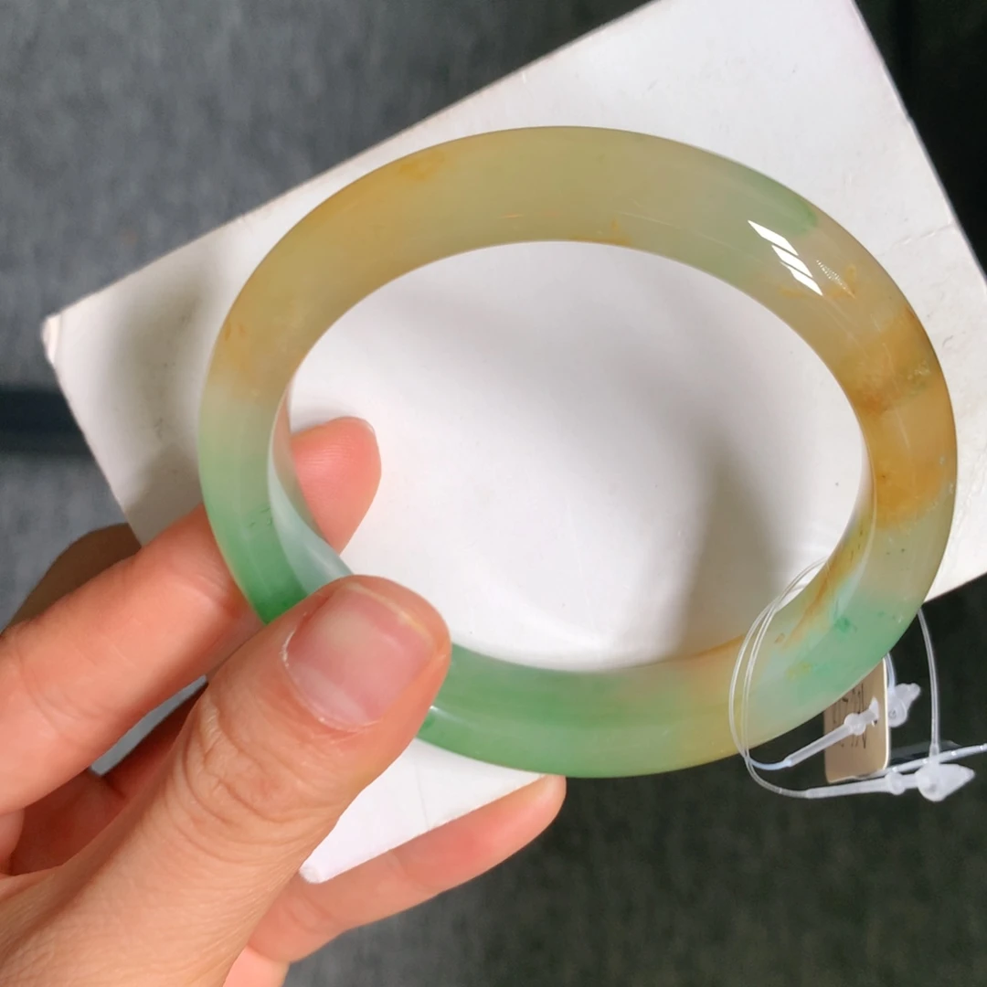 石英质玉（非洲翠）未镶嵌手镯