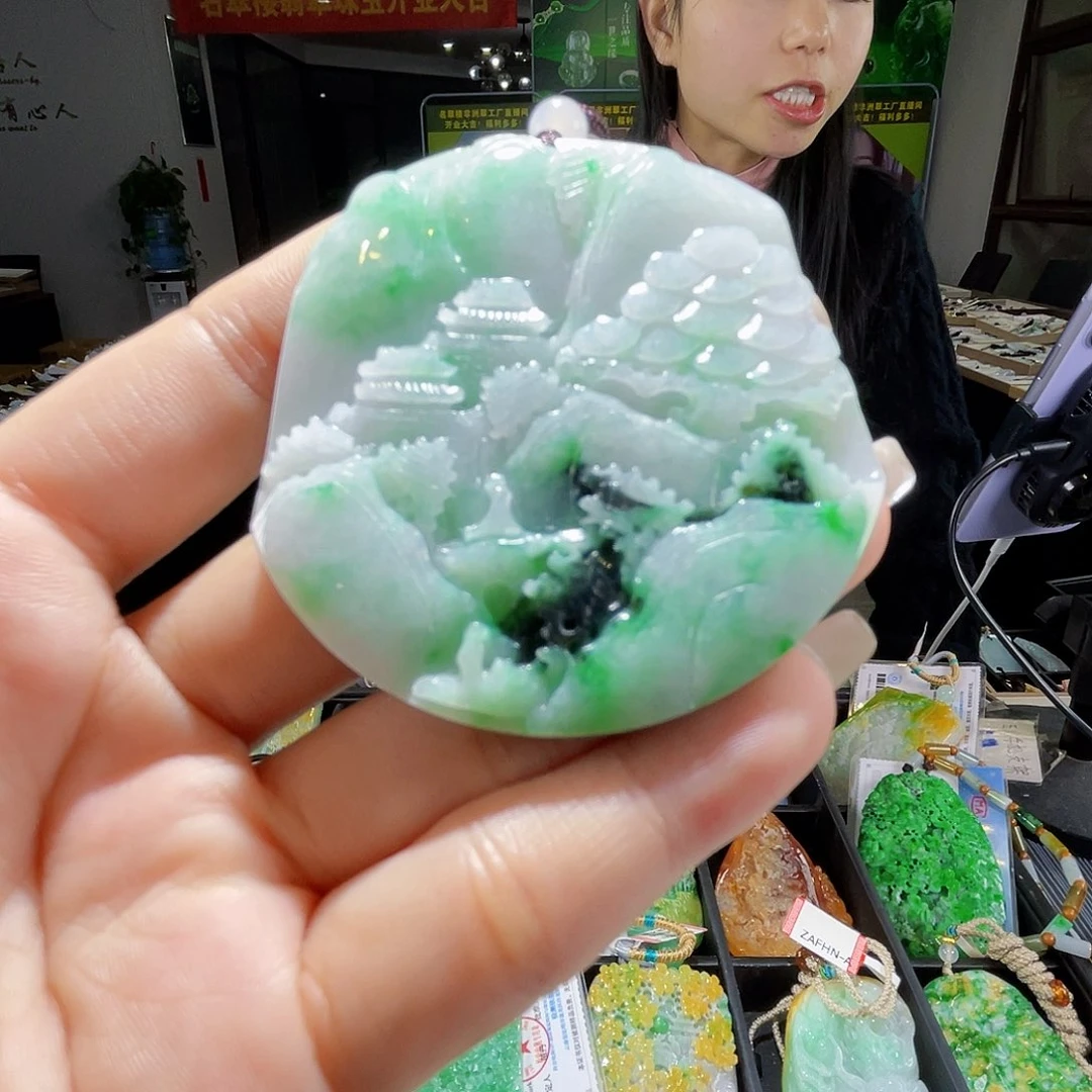 颈饰未镶嵌翡翠一