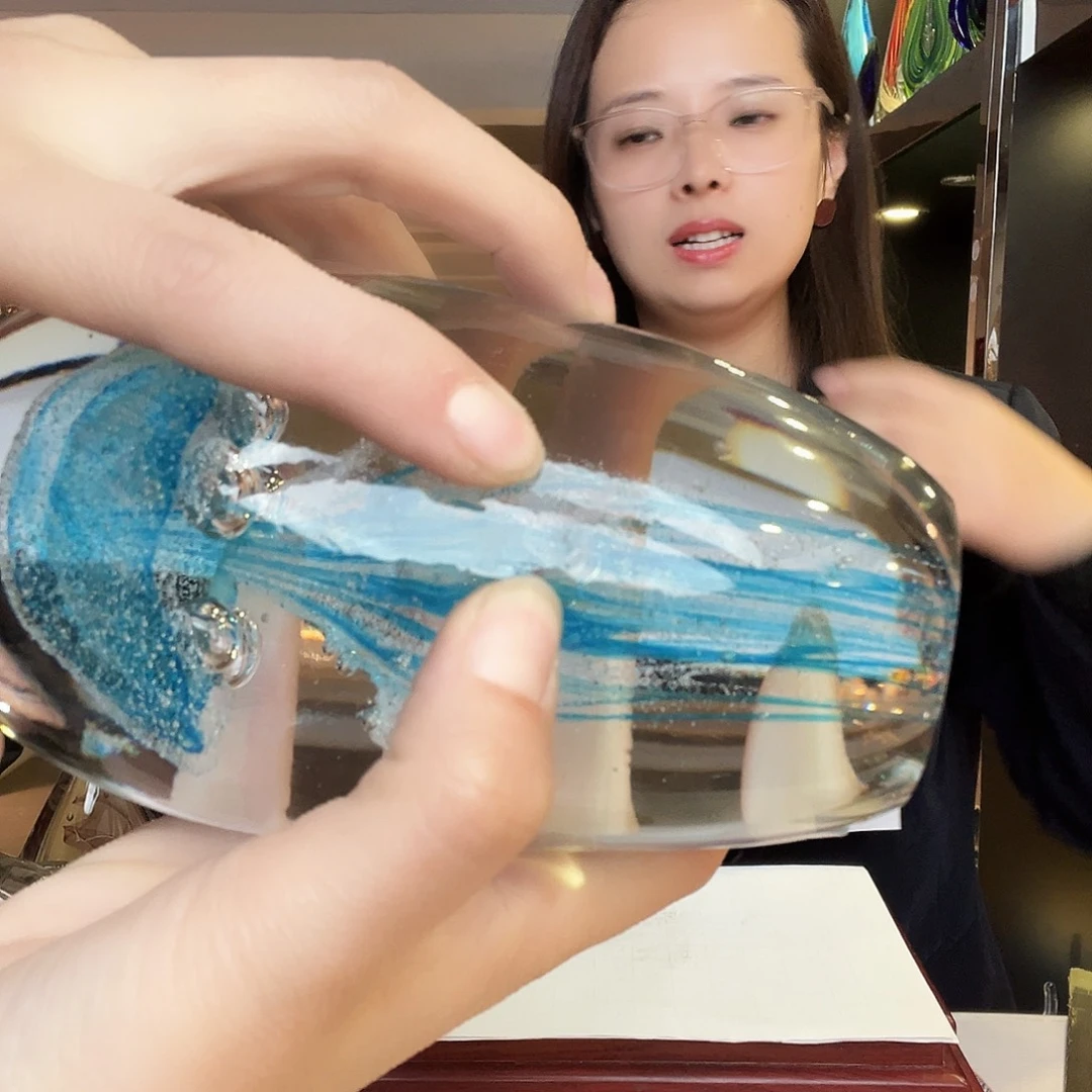 茶盏秋*琉璃的颜色和色调是一样