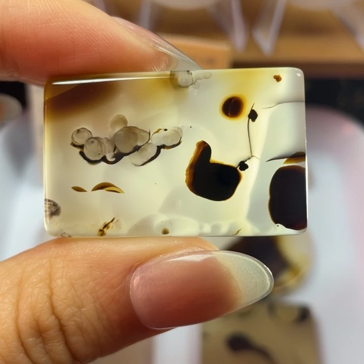 玛瑙/玉髓未镶嵌牌子