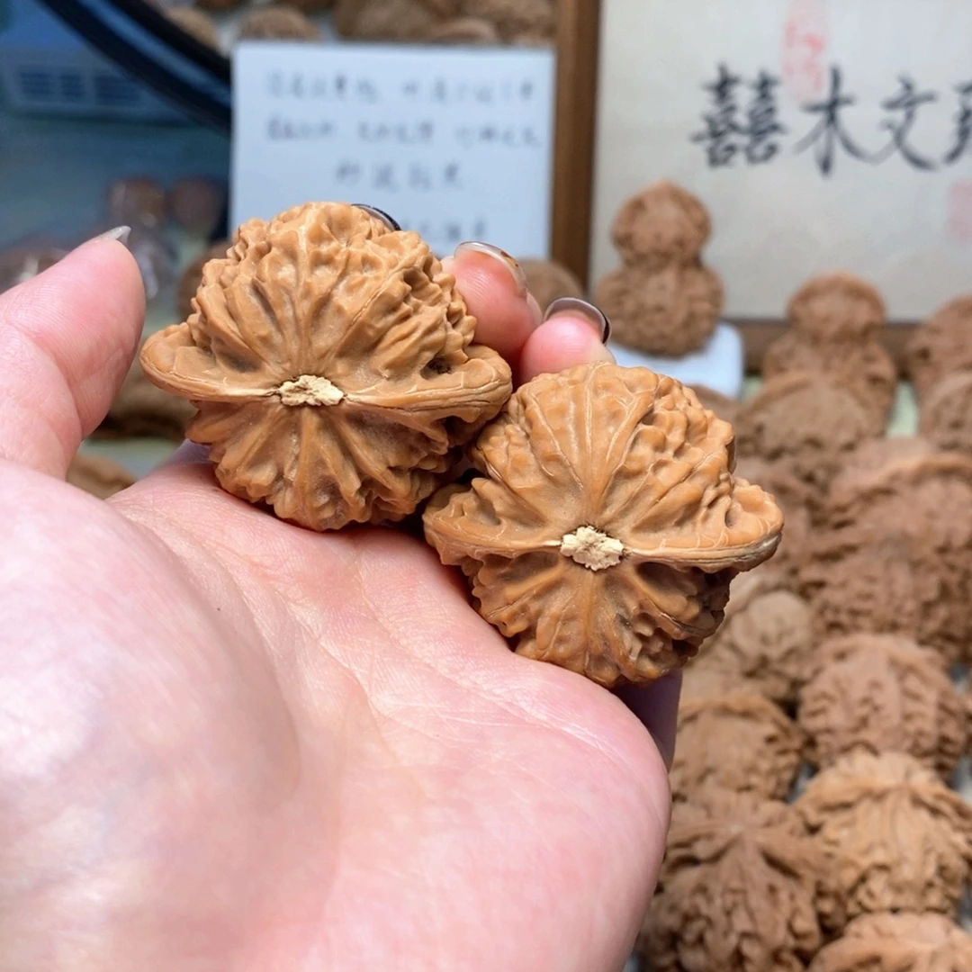 凌***臣把件文玩核桃111111111111111