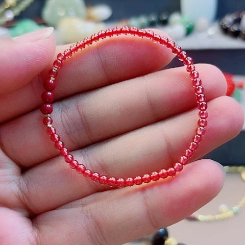 手链未镶嵌石榴石多样性