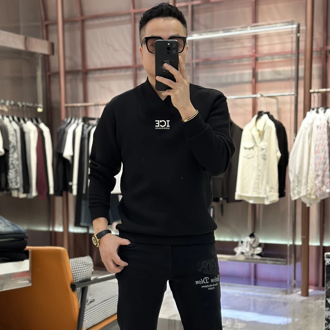 《发现者fxz》2025秋冬“交叉领”潮流设计高端极简高品男士卫衣6266