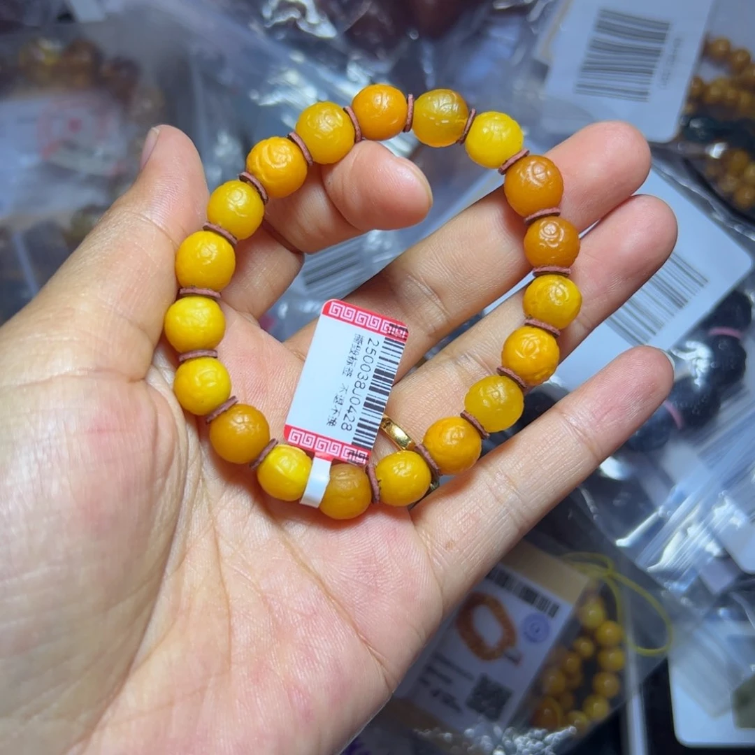 未镶嵌琥珀珠宝奇石343