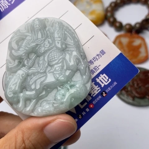 翡翠未镶嵌项圈翡翠