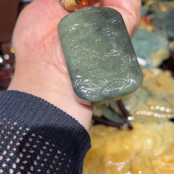 岫玉未镶嵌毛衣链