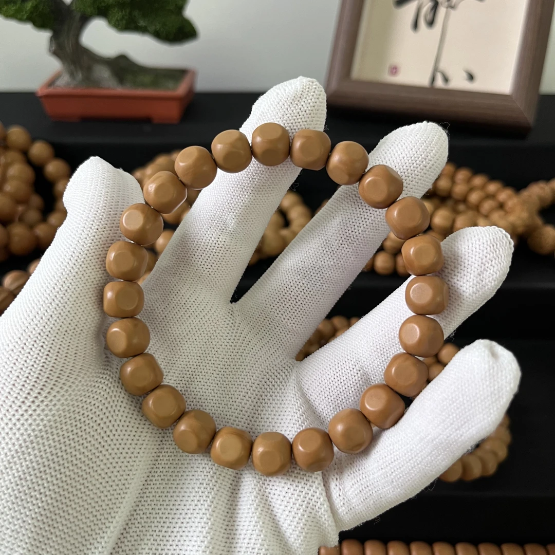 全品无暇六方猴头核桃手串