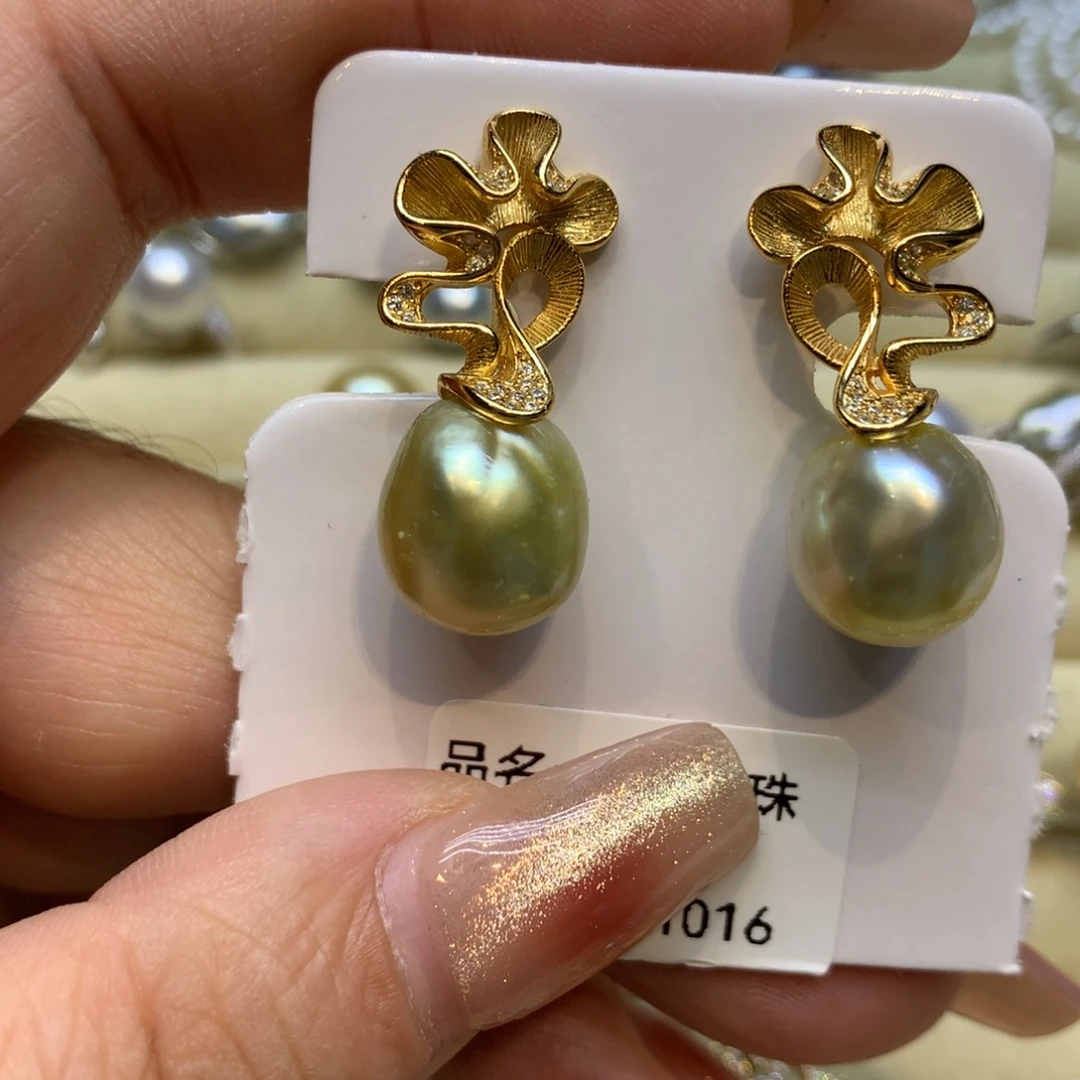 银S925镶嵌耳饰淡水珍珠