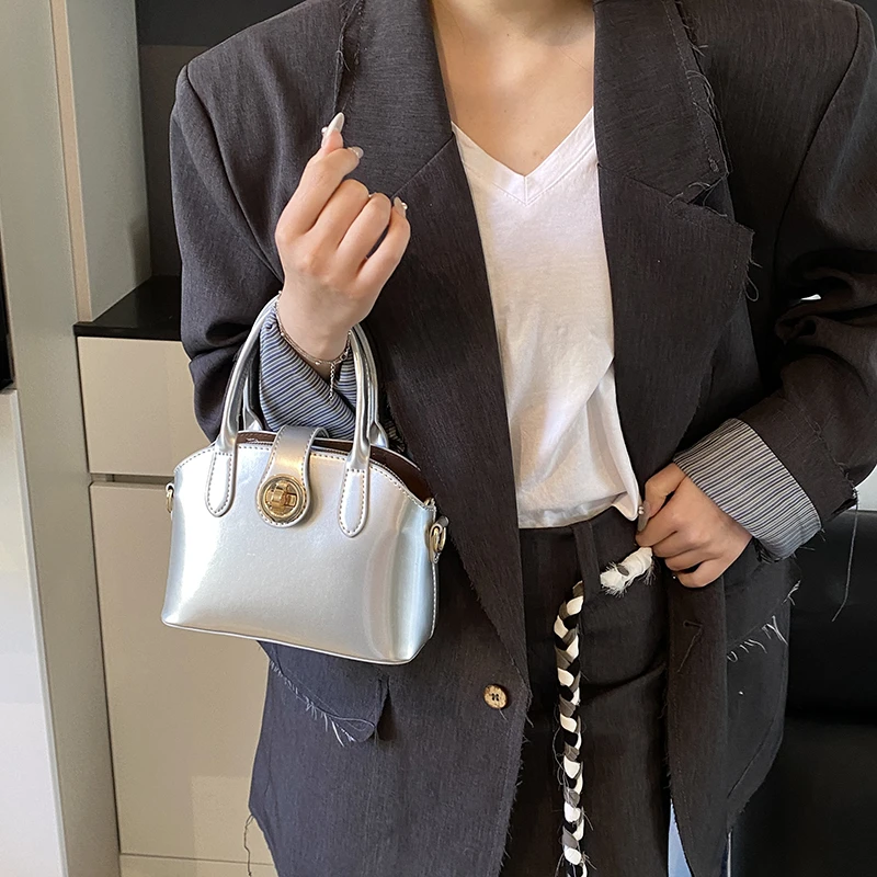 2025新款高级感亮皮气质轻奢玛莎百搭通勤个性休闲ins风水桶包