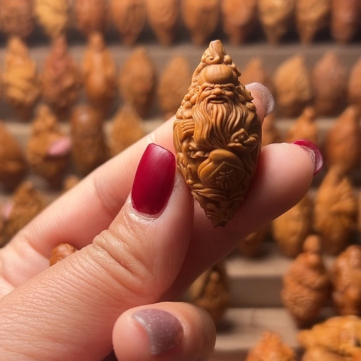 橄榄核吊坠M****?橄榄核