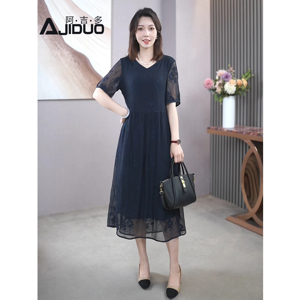 大码重磅绣花高端气质真丝V领连衣裙女夏天2025新款桑蚕丝裙子