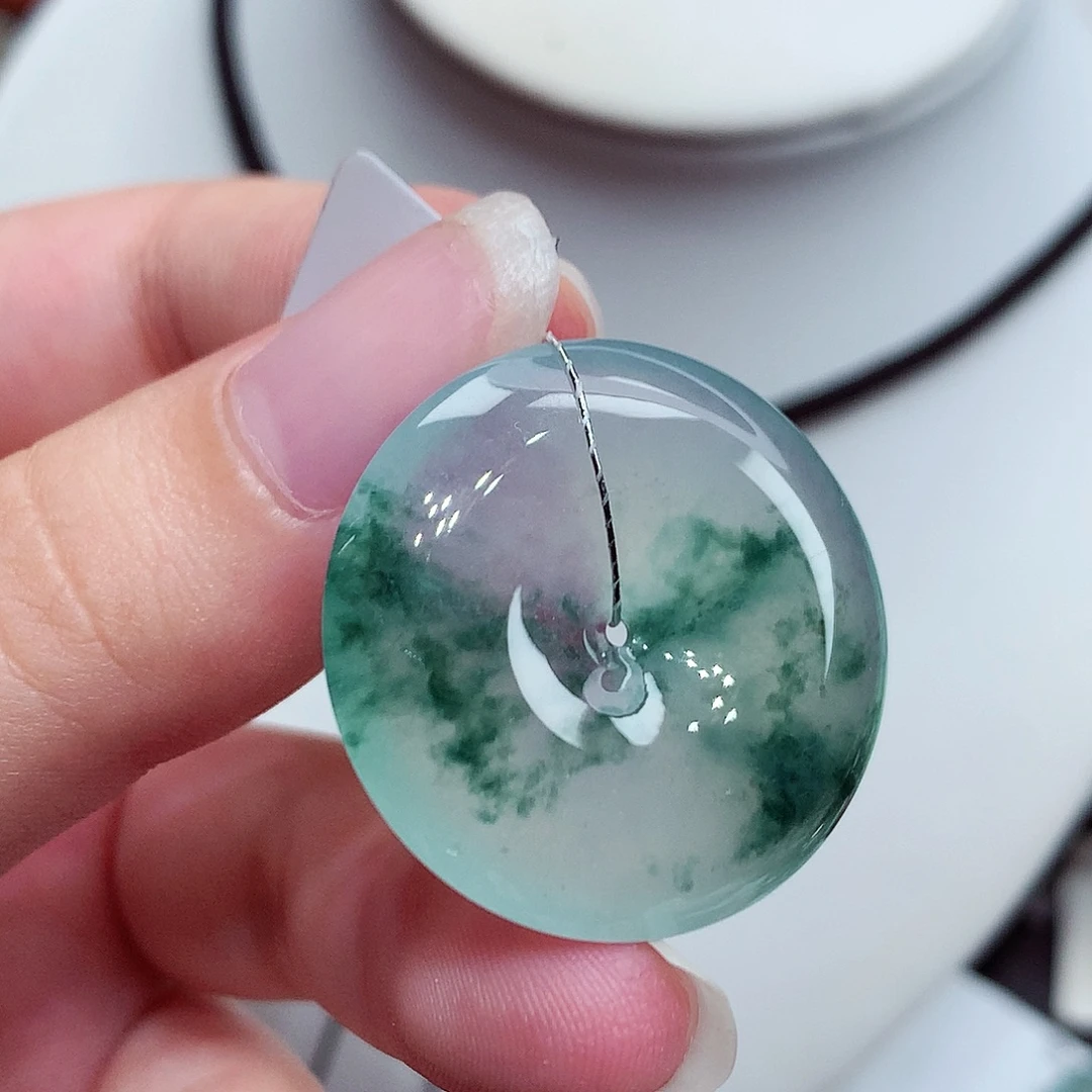 翡翠未镶嵌颈饰翡翠79，28.5/5.7