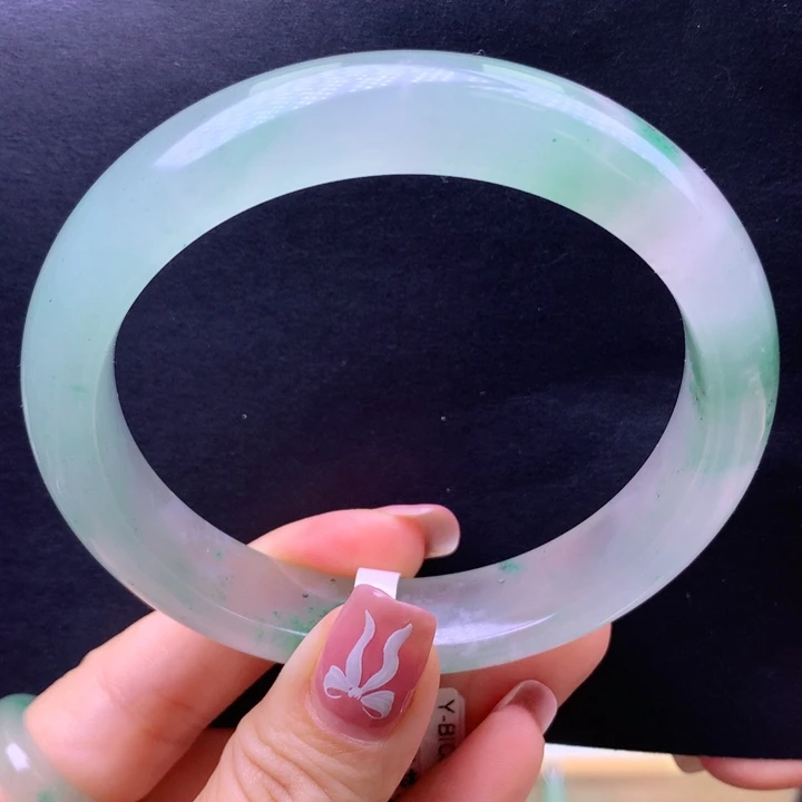 石英质玉未镶嵌手镯62 63