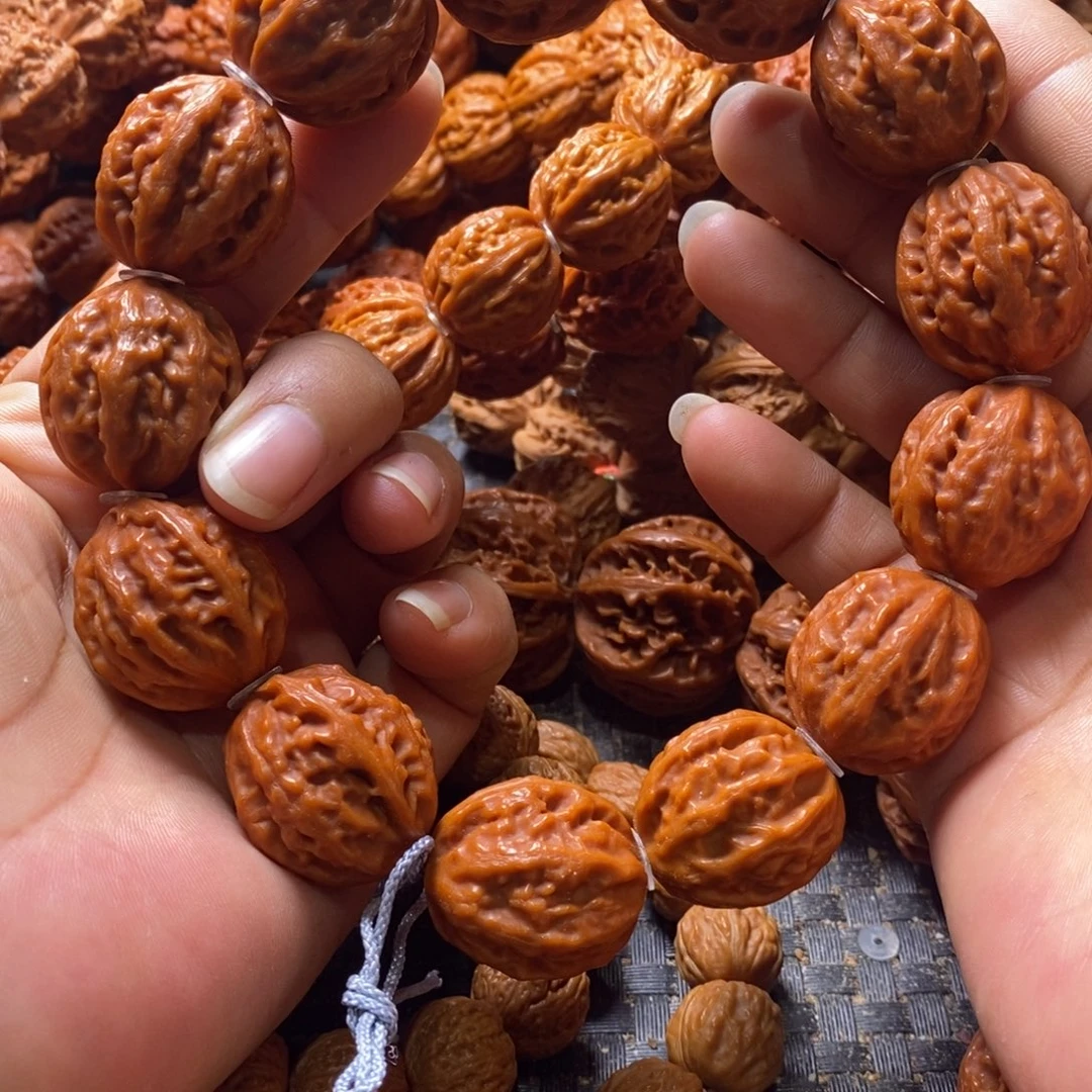 文玩核桃吊坠粗筋