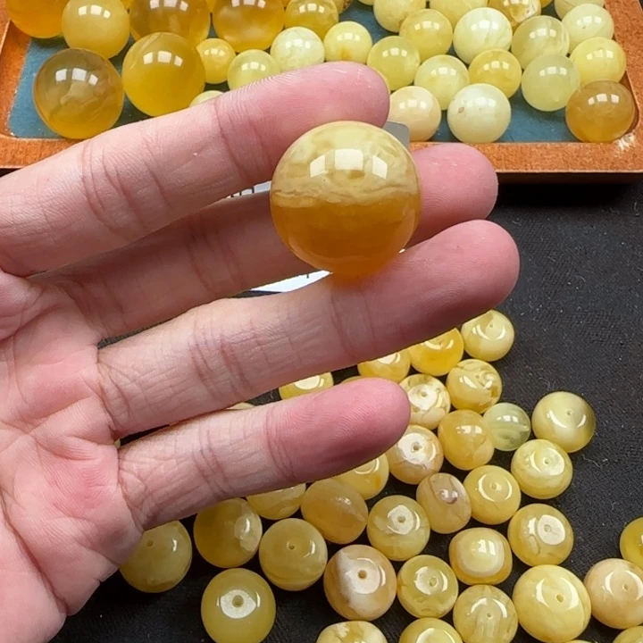 周***敏蜜蜡未镶嵌珠宝奇石天然485