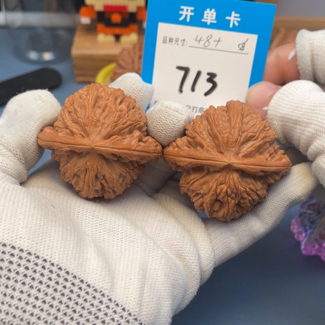 核桃文玩核桃白狮子