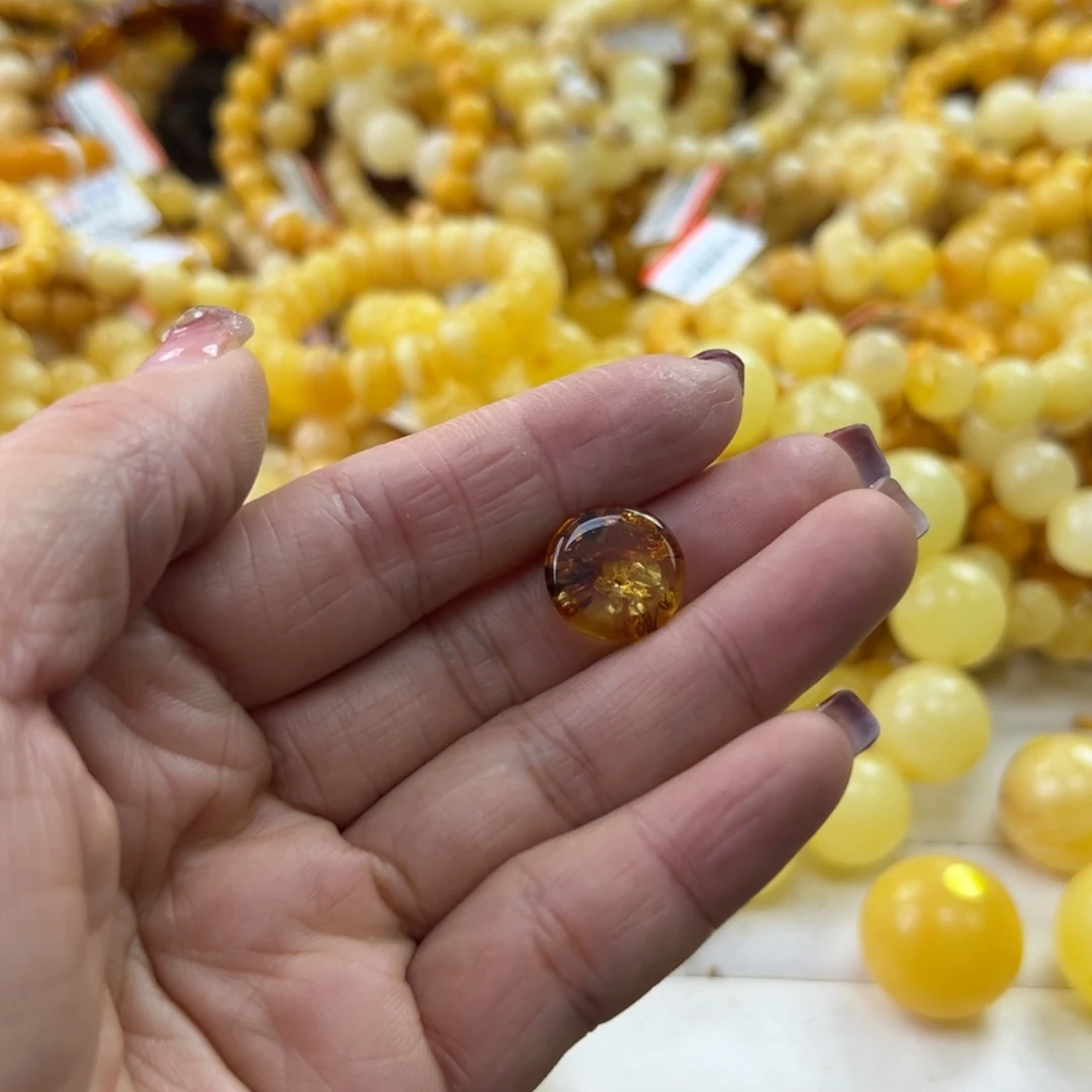 琥珀珠宝奇石未镶嵌